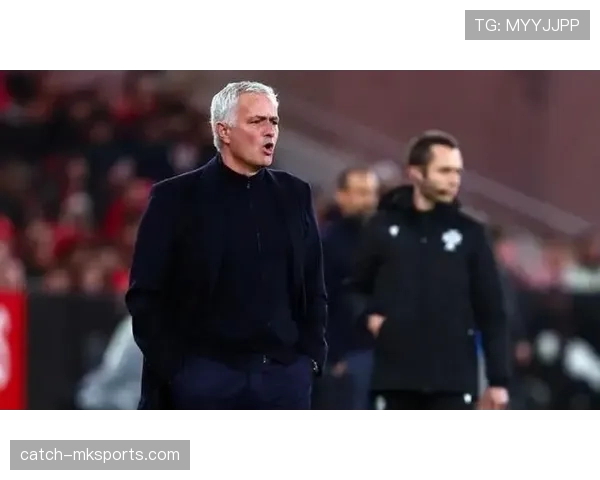 穆里尼奥率队强势回暖，重返巅峰曙光初现