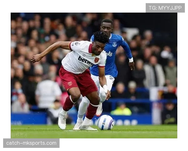 库杜斯在加纳国家队的核心地位解析