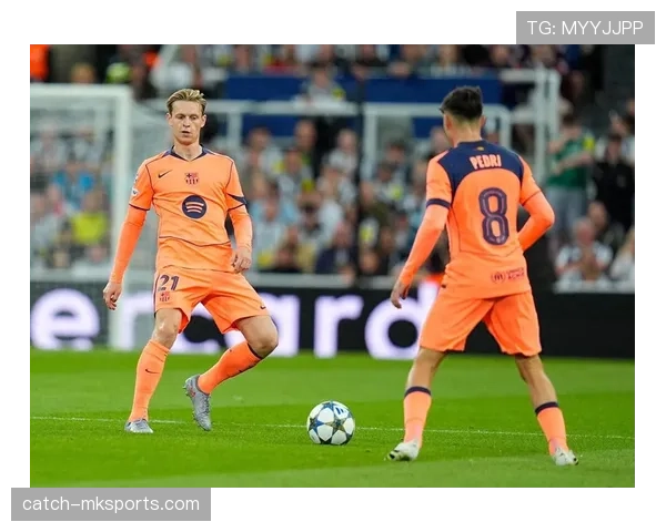 德容与佩德里:巴萨中场核心角色及战术适配性对比分析