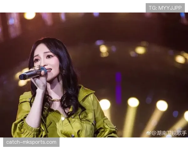 覃海洋赛后拎着能买套房的名牌包从后门溜，保镖阵仗比演唱会还夸张，真是看不下去